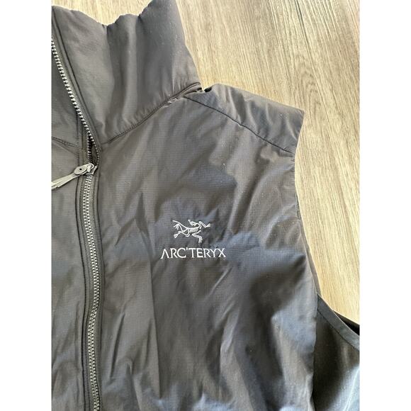 Large Arc'teryx Atom Vest Black Jacket Water Repellant Zip Pockets - WOMENS - Picture 2 of 6